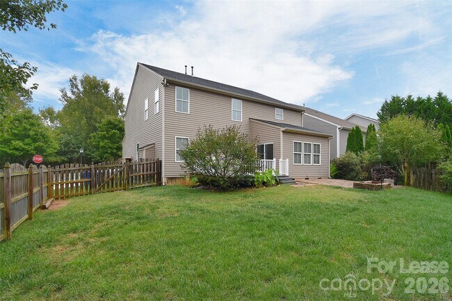 Building Photo - 5115 Chapel Chase Lane