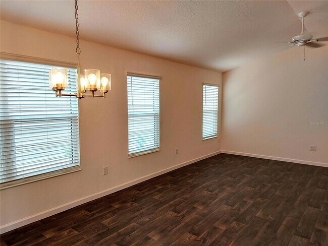 Building Photo - 3263 Sherfinski Ave