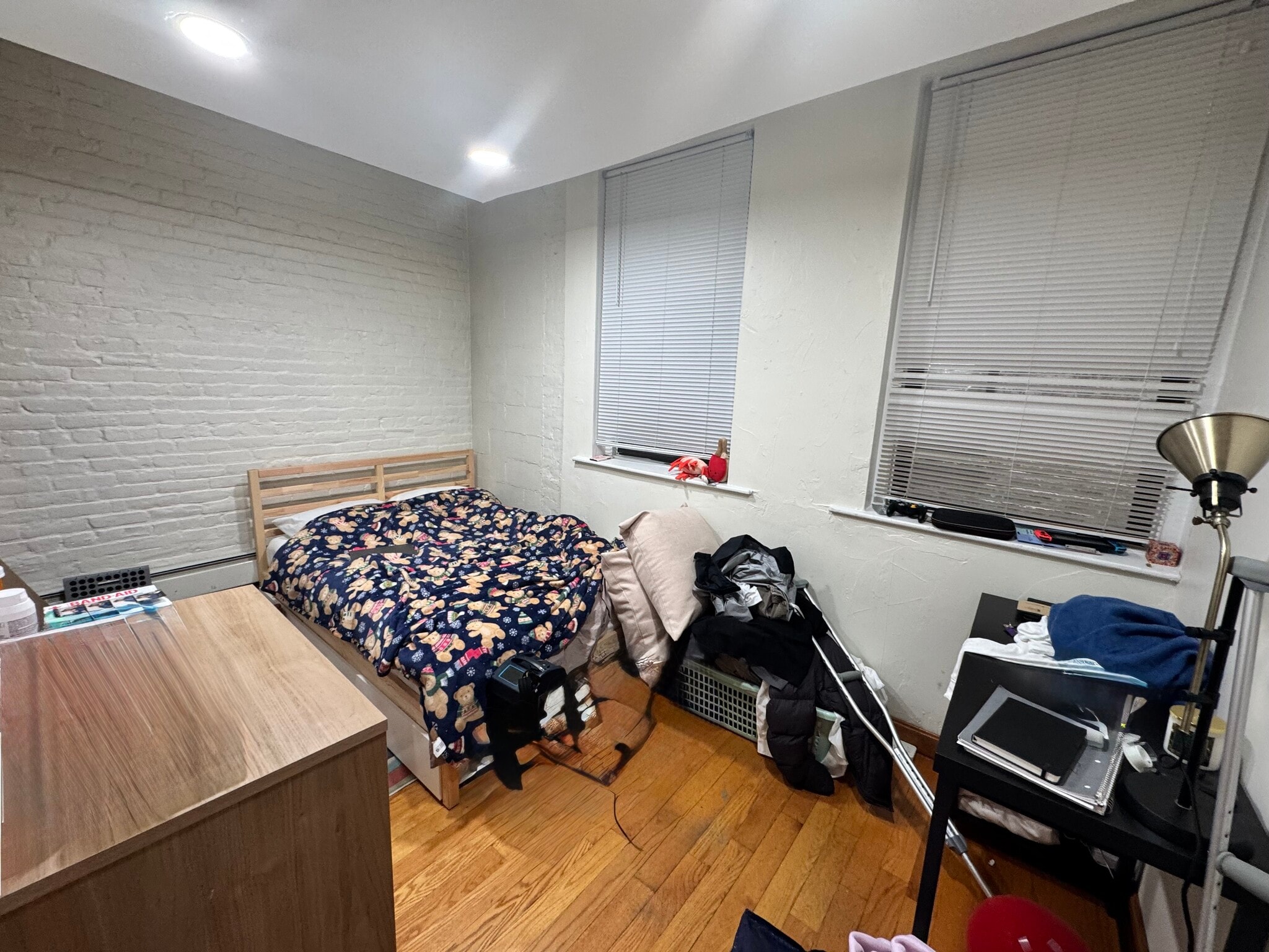 Building Photo - 242 Hemenway St