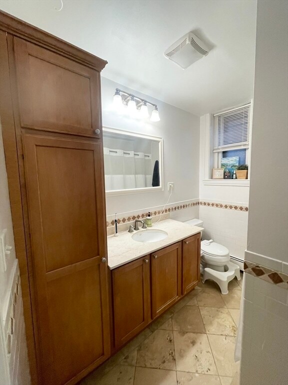 Building Photo - 76 W Cedar St