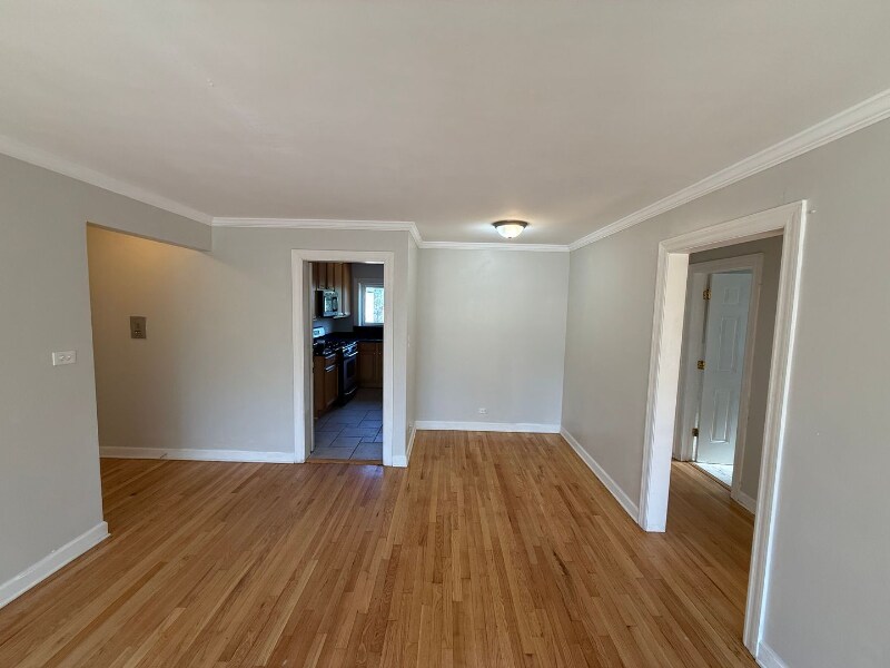 Building Photo - 2950 W Arthur Ave