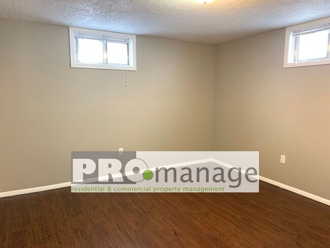 Building Photo - 4 Bed, 2 Bath Home w/ 1 Car Garage - Idaho Falls