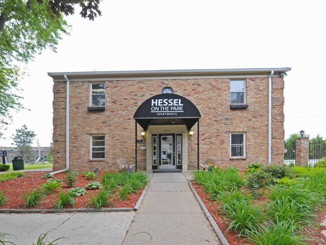 Building Photo - 1605 Valley Rd