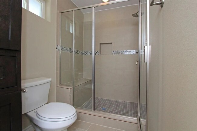 Building Photo - 7917 Elka Lp