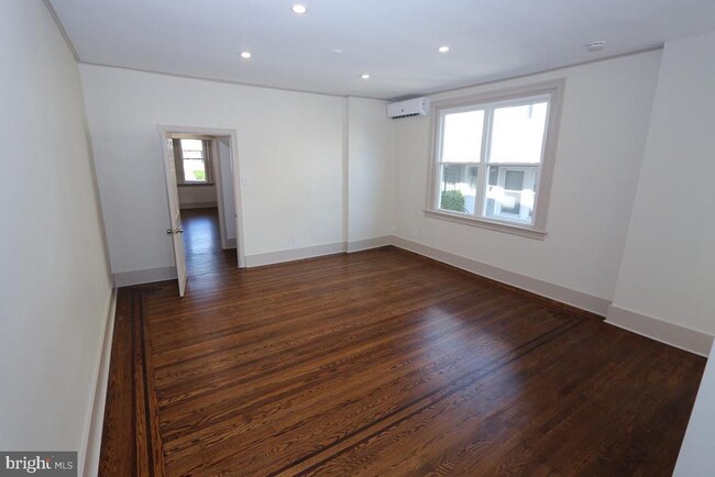 Building Photo - 314 Huntingdon Pike