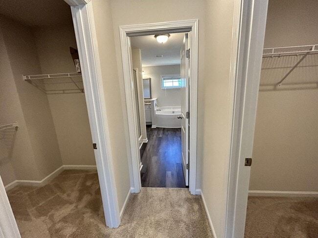 Building Photo - 144 Sunny Pt Lp