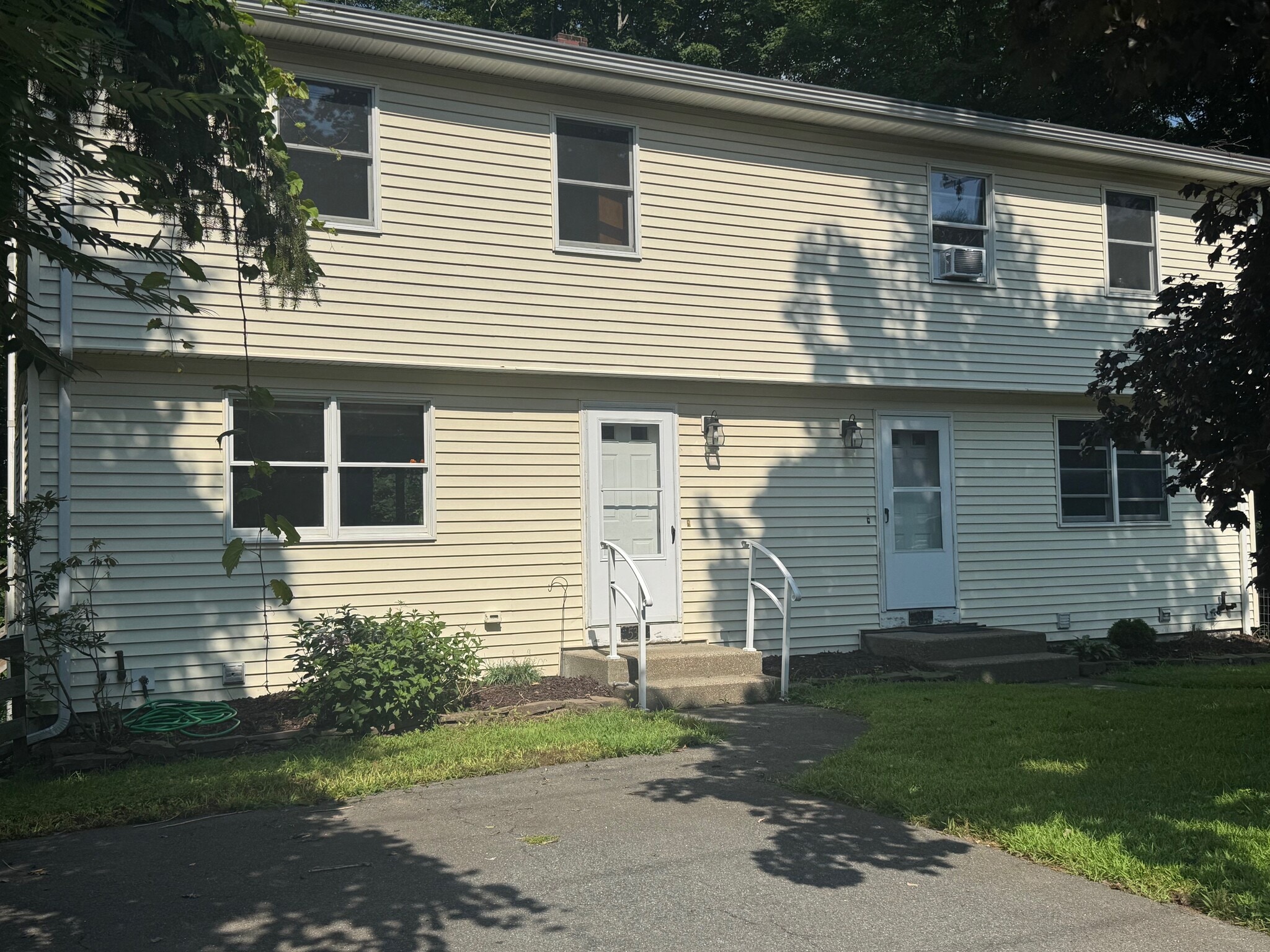 Building Photo - 536 Turners Falls Rd