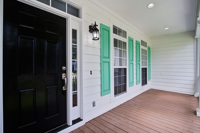 Building Photo - Beautiful 4 Bedroom in Hamlin Plantation -...