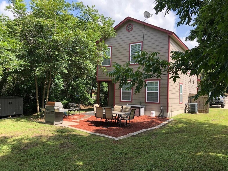 Building Photo - 307 Claremont Ave
