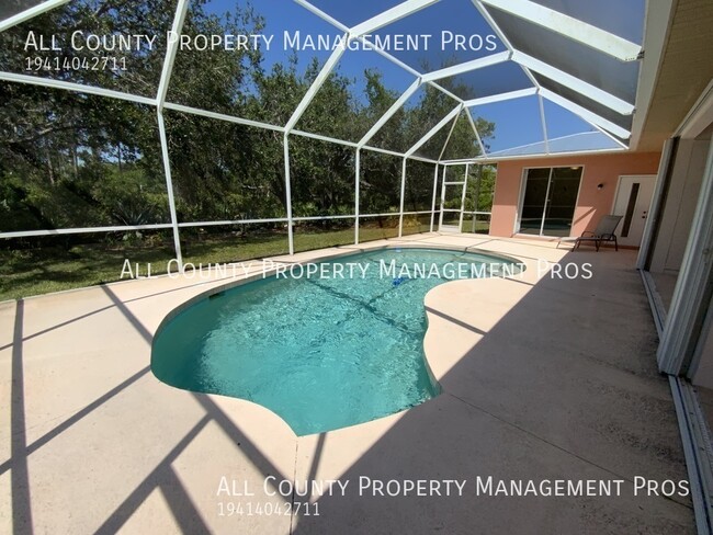 Building Photo - 1030 Bayshore Dr