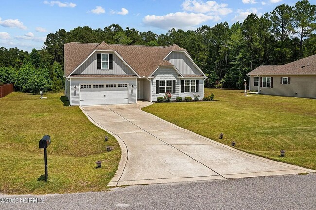 Building Photo - 102 Captains Pointe