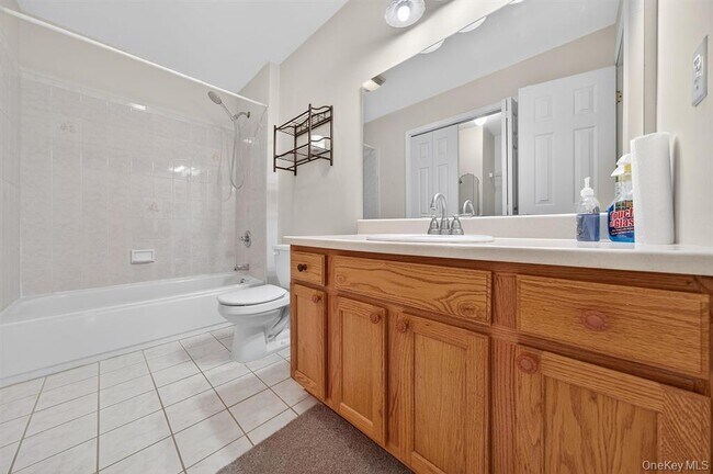 Building Photo - 226 Eagleton Dr