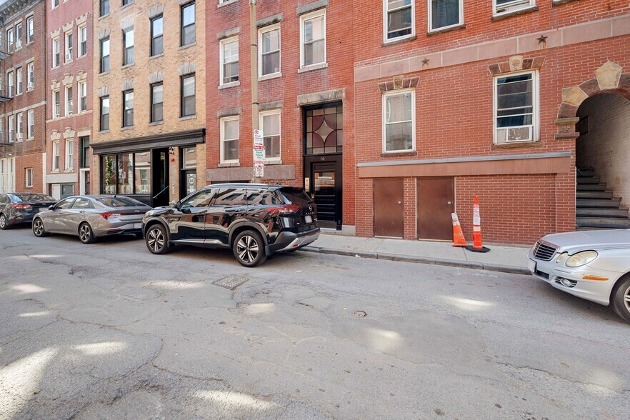Building Photo - 66 N Margin St
