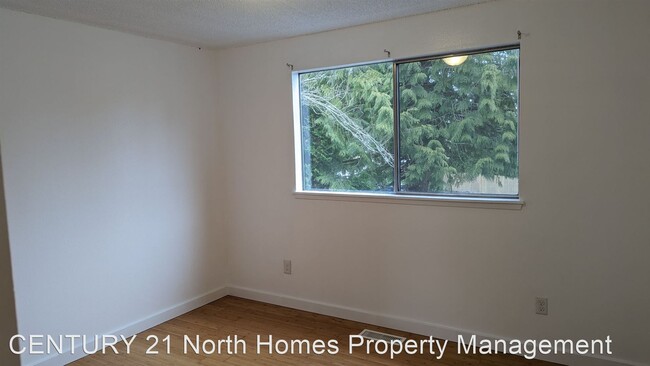 Building Photo - 3 br, 2.5 bath House - 1511 Newport Ct SE