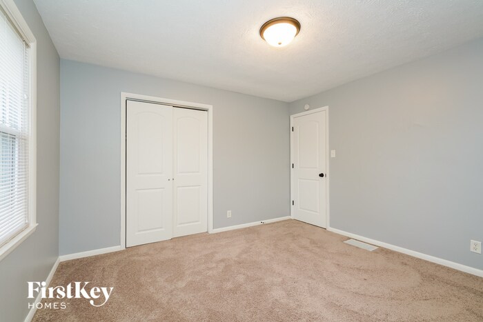 Building Photo - 371 S Hendricks Dr