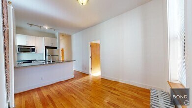 Building Photo - 129 E 97th St
