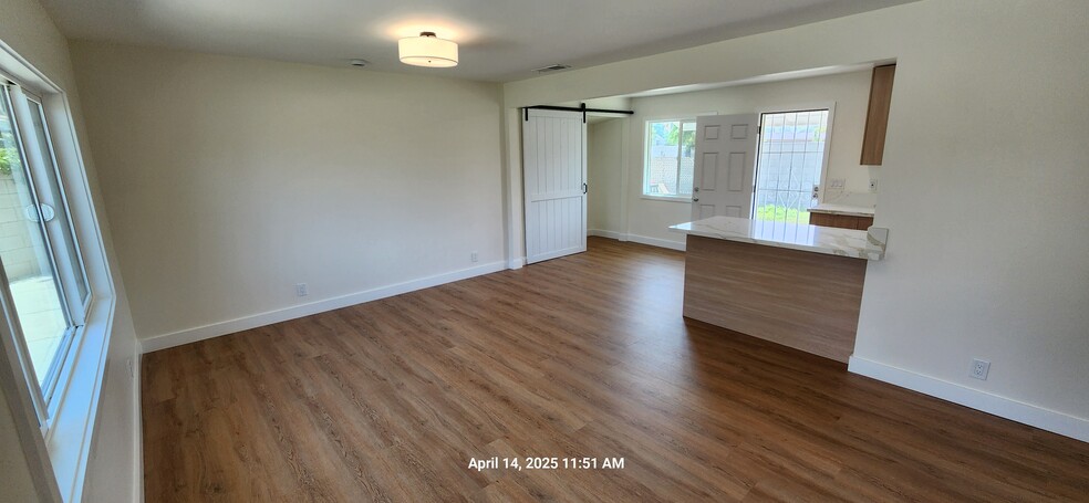 Primary Photo - 1164 N Armel Dr