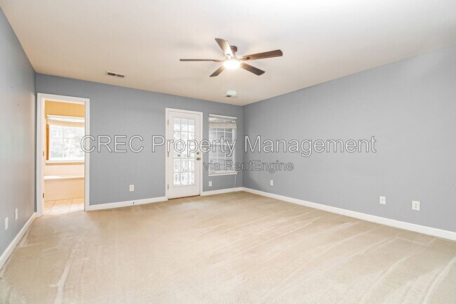 Building Photo - 3533 Claremont St