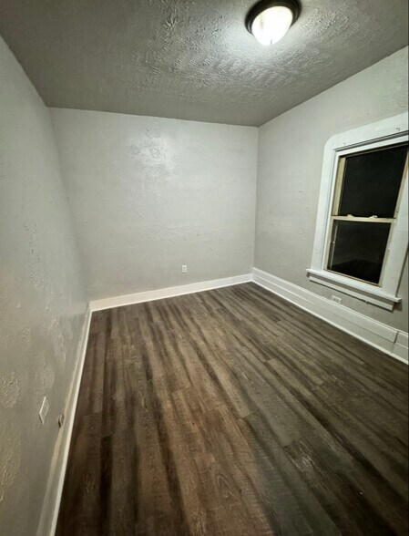 Building Photo - 11117 Prince Ave