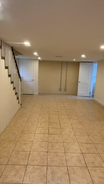 Finished basement - 1404 Greywall Ln