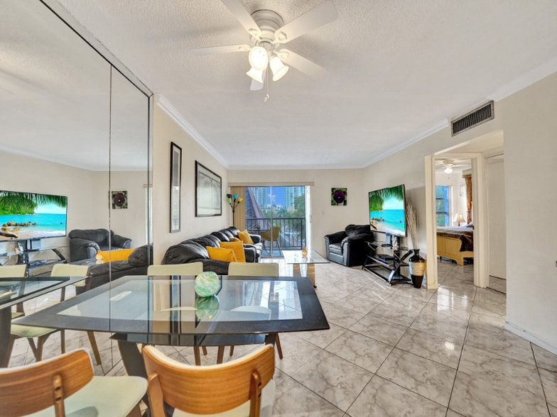 Building Photo - 201 178th Dr