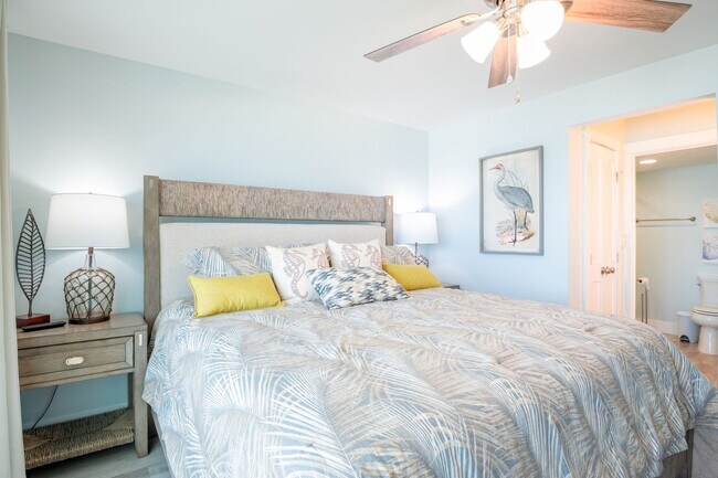 Building Photo - SPEND YOUR OFF-SEASON AT THIS TOP FLOOR OCEANFRONT CONDO