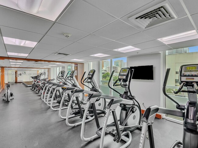 Building Photo - 31 SE 5th St