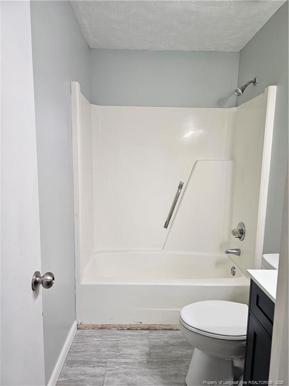 Building Photo - 797 Hedgelawn Way