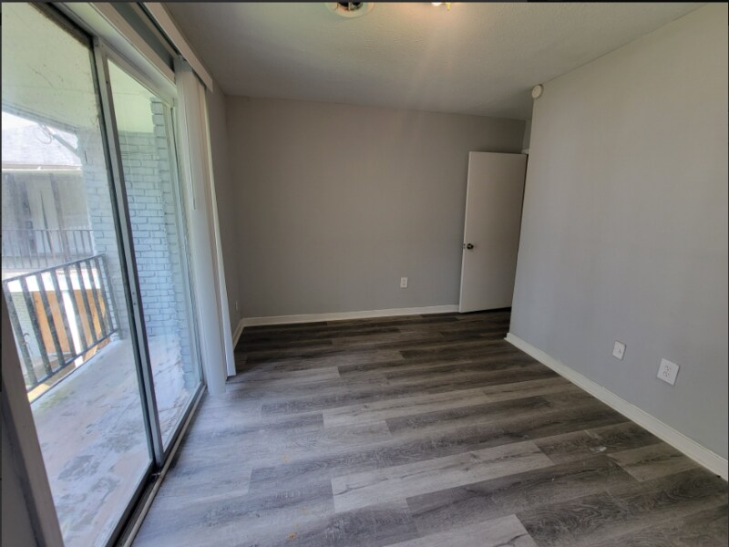 Building Photo - 225 W McDowell Rd