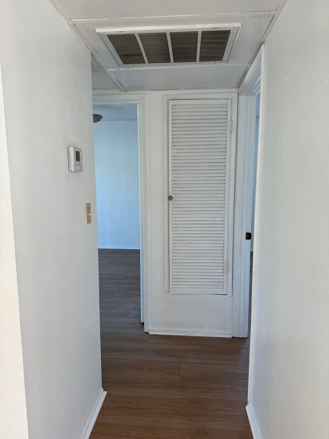 Building Photo - 3228 Honolulu Ave