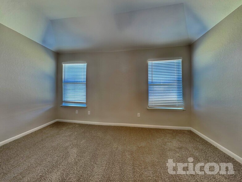 Building Photo - 210 Teron Dr