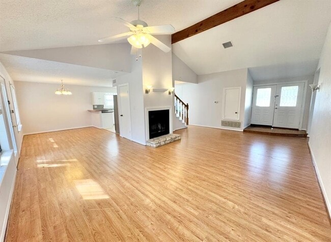 Building Photo - 233 FM 696