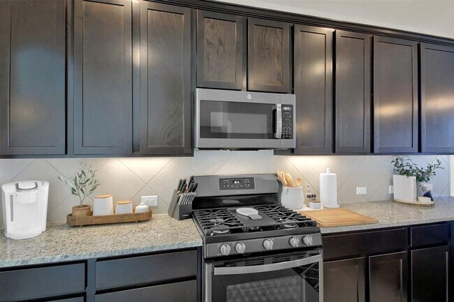 Building Photo - 6510 Teramo Ter