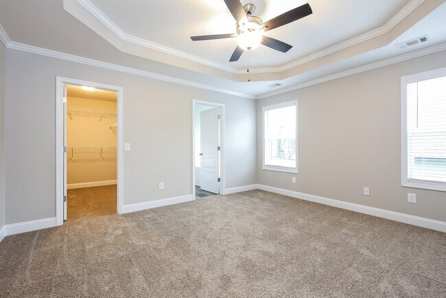 Building Photo - 148 W Wright St