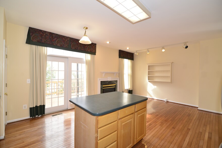 Kitchen3 - 11401 Abner Ave