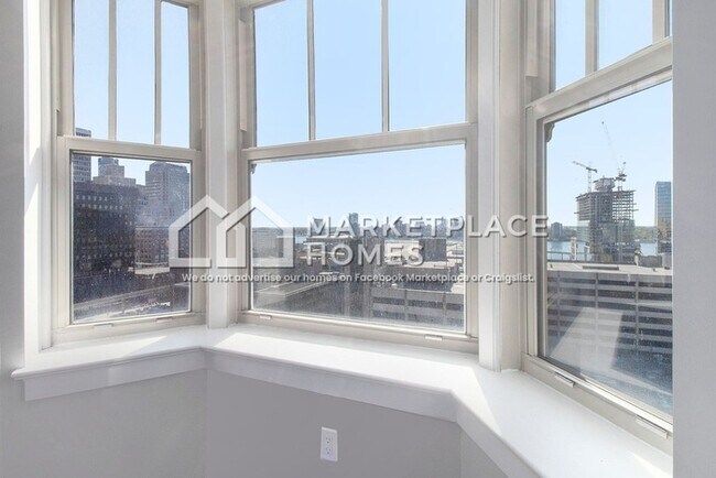 Building Photo - 525 W Lafayette Blvd