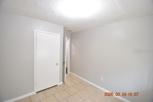 Building Photo - 4006 E Paris St