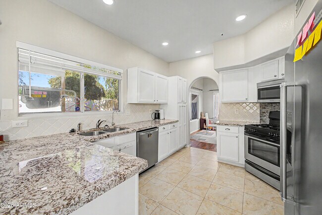 Building Photo - 13635 N 103rd Way