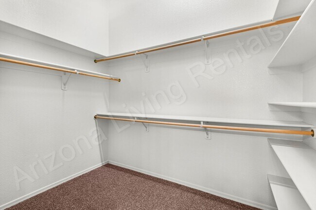 Building Photo - MOVE IN SPECIAL, $750 OFF FIRST MONTH