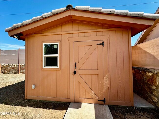 Building Photo - 12277 Red Sun Dr