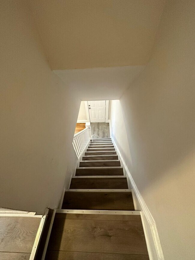 Building Photo - 4801 Cordelia Ave