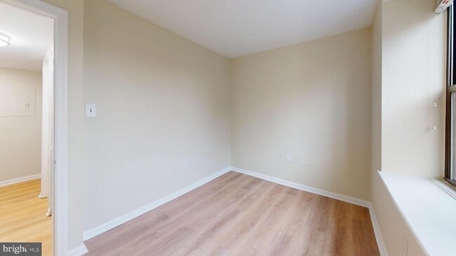 Building Photo - 1438 Meridian Pl NW