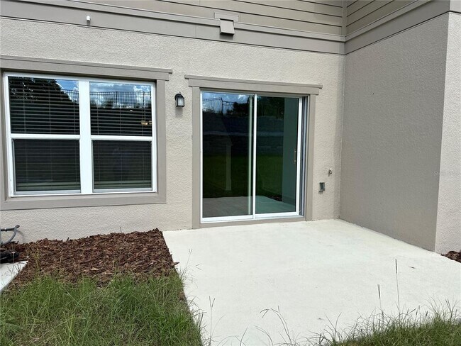 Building Photo - 9354 Westside Hls Dr