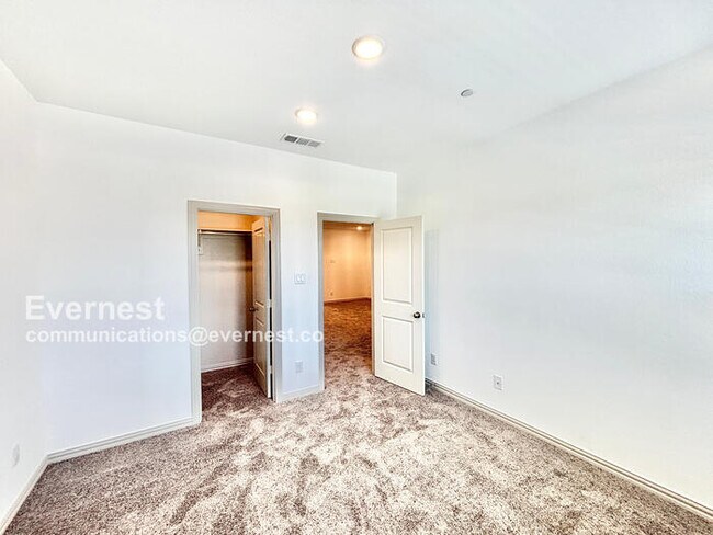 Building Photo - 2848 Bluejack Rd
