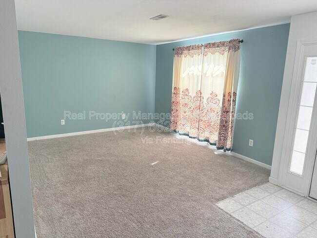 Building Photo - 1455 Bearsden Dr