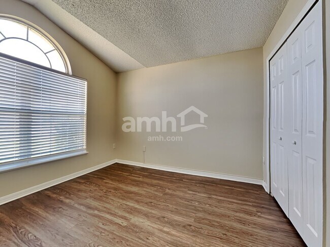 Building Photo - 1367 Oden Ct