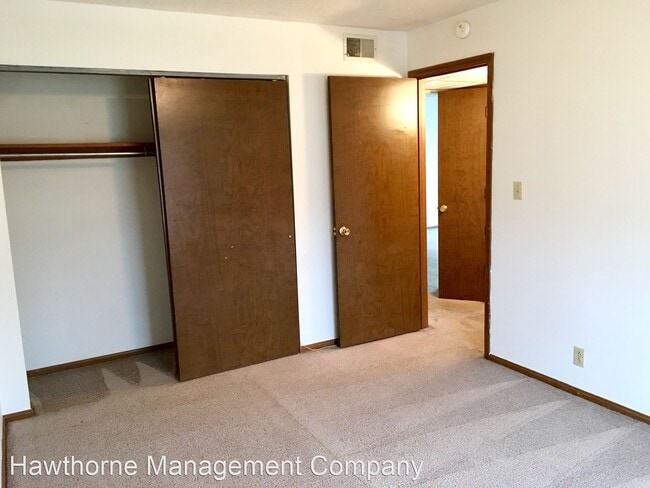 Building Photo - 3400 Balboa Ln