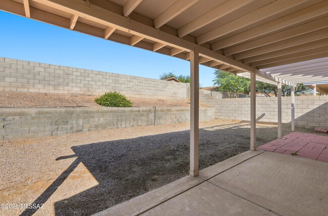 Building Photo - 8871 E Citrus Tree Dr