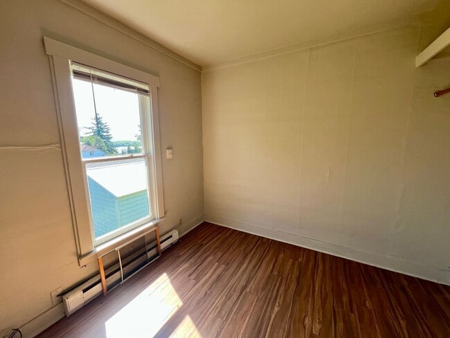 Building Photo - 1 Bed, 1 Bath House