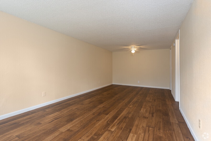 Primary Photo - Palatka Oaks Apartments